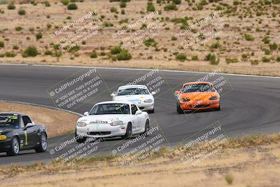 media/Jun-01-2025-CalClub SCCA (Sun) [[eae223c5dd]]/Group 5/Lap race/